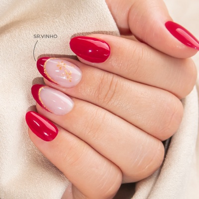 a2d84b2-113858-verniz-gel-inocos-sr-vinho-3.jpg